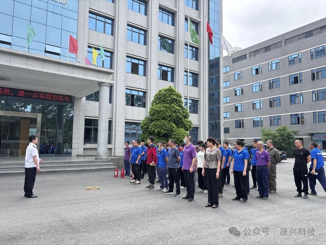 ����װ��